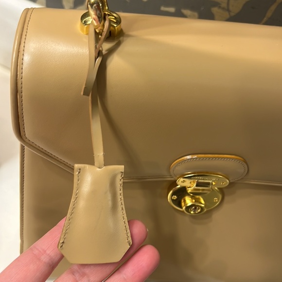 Beige handbag - Picture 8 of 8
